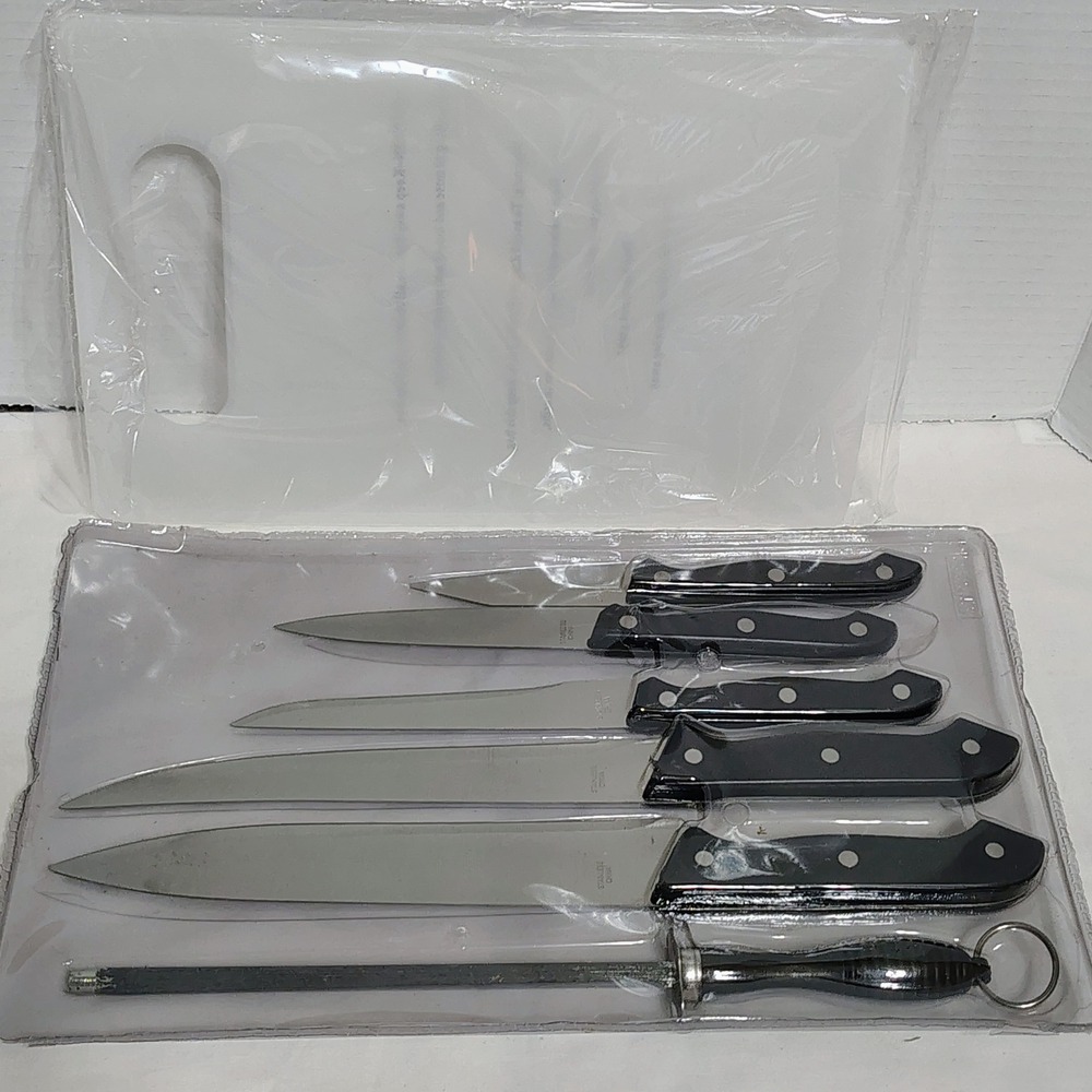 Kuchenstolz 6 Piece Precision Crafted Cutlery Set Plus Cutting Board Sharpener - Picture 3 of 3